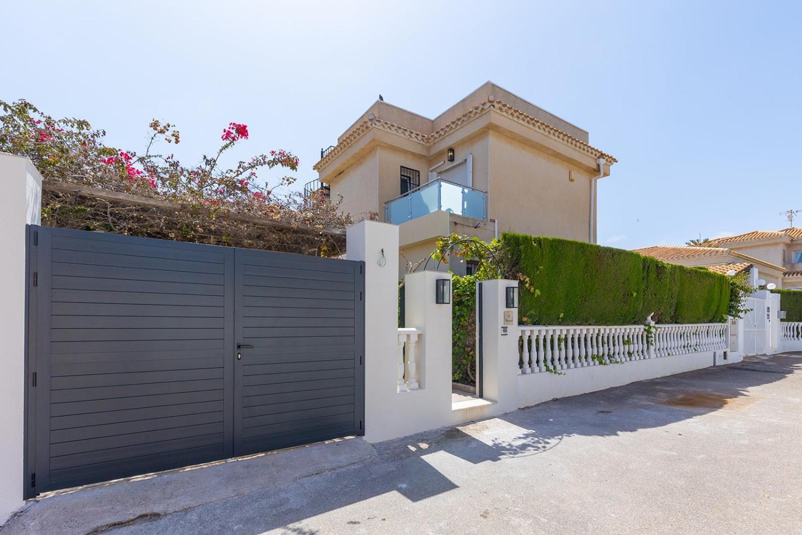 17 Vistamar Playa Flamenca Villa Exterior photo